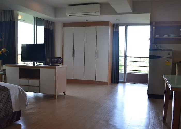 Sky Place Srinakarin 5* Bangkok