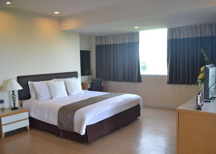 Hotel Sky Place Srinakarin 5*